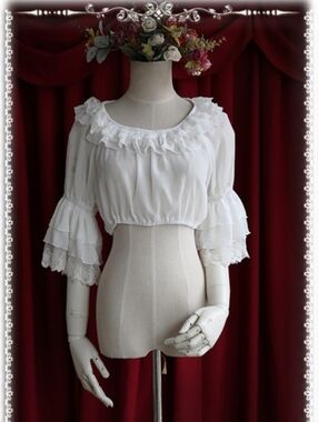 Make An Offer! Infanta Cropped White Top